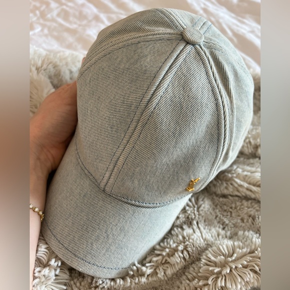 YSL - Picture 5 of 5